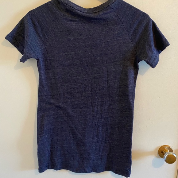 Adidas Argos dark blue v-neck T-shirt size M cotton blend - Picture 2 of 10